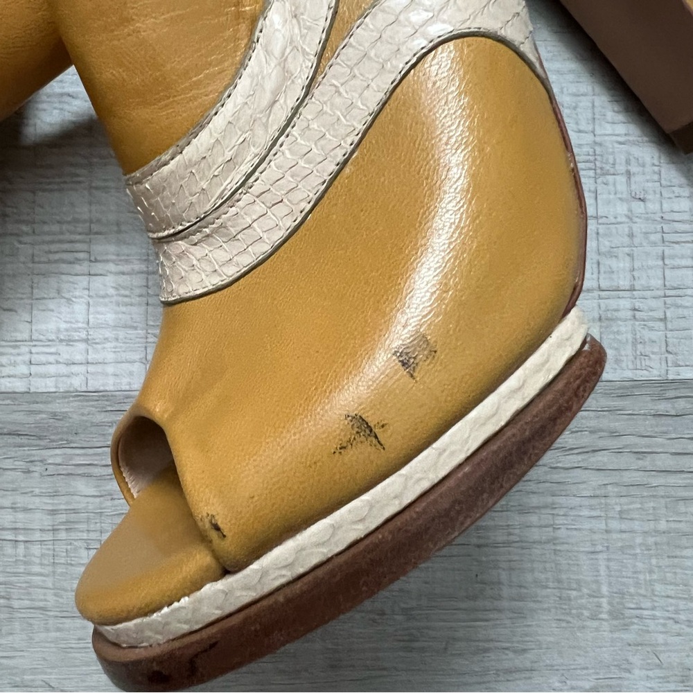 CHLOE Snakeskin Embossed And Leather Slingback Heeled Sandals 37 Mustard Cream - Picture 12 of 16